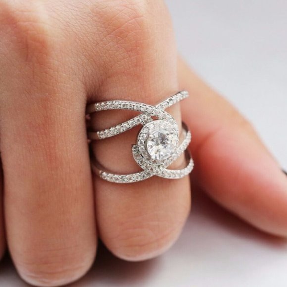 New Infinity 925 Silver White Sapphire Ring - Picture 2 of 3